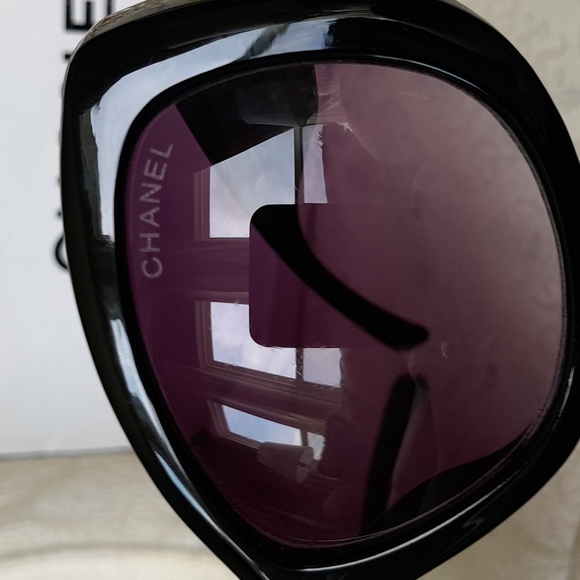 Chanel Stunning Sunglasses! - Picture 6 of 16